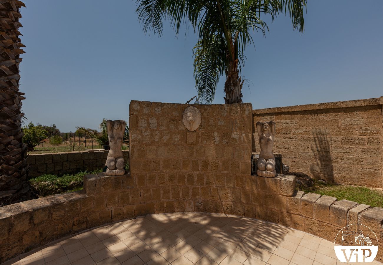 Villa a Ugento - Villa grande piscina privata, 5 camere, 5 bagni, spiagge Ionio Torre San Giovanni, Lido Marini m780