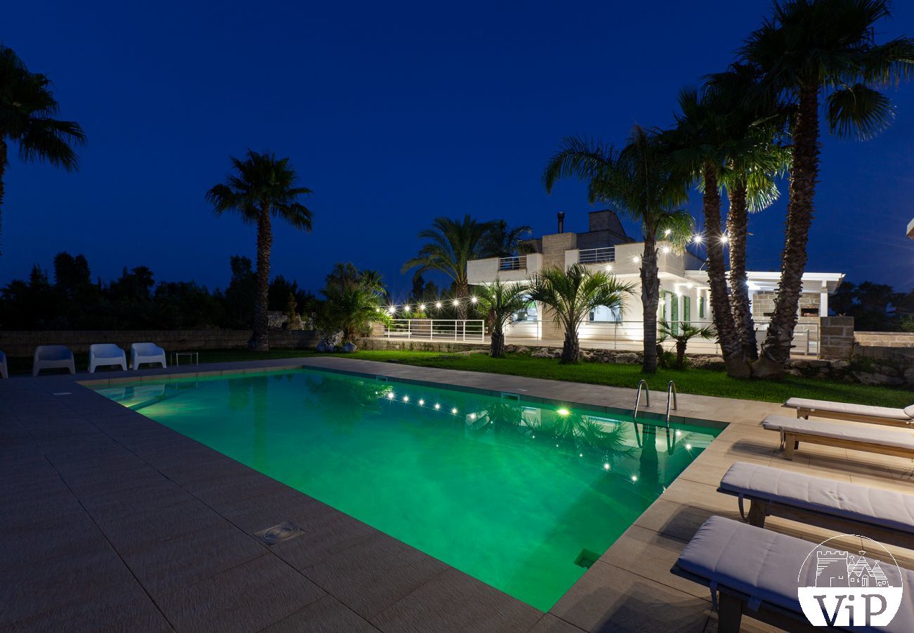 Villa a Ugento - Villa grande piscina privata, 5 camere, 5 bagni, spiagge Ionio Torre San Giovanni, Lido Marini m780