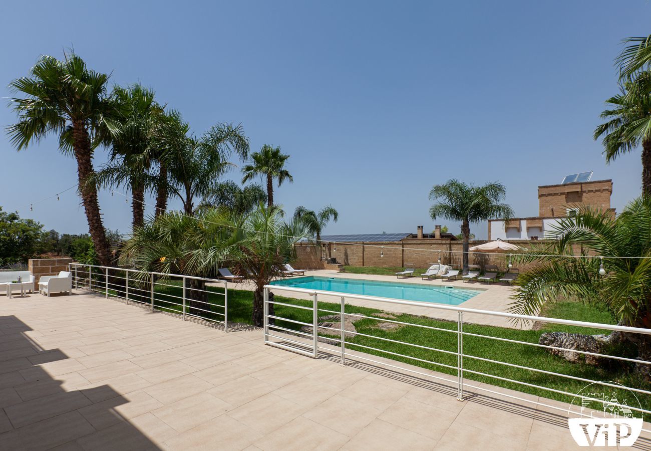 Villa a Ugento - Villa grande piscina privata, 5 camere, 5 bagni, spiaggia Ionio Torre San Giovanni, Lido Marini m780