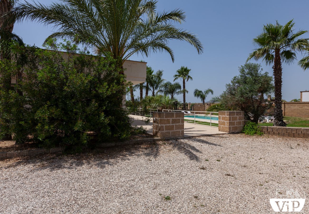 Villa a Ugento - Villa grande piscina privata, 5 camere, 5 bagni, spiagge Ionio Torre San Giovanni, Lido Marini m780