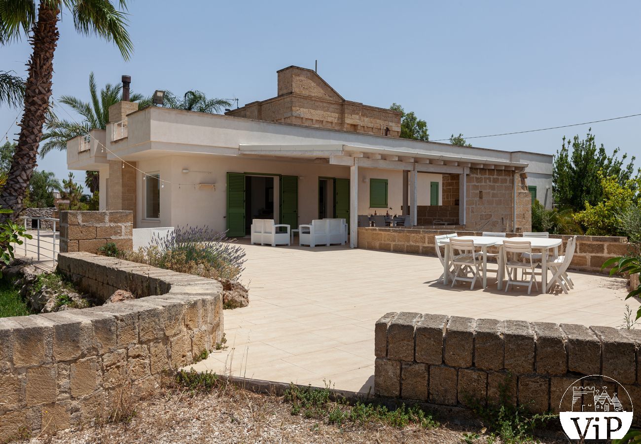 Villa a Ugento - Villa grande piscina privata, 5 camere, 5 bagni, spiagge Ionio Torre San Giovanni, Lido Marini m780