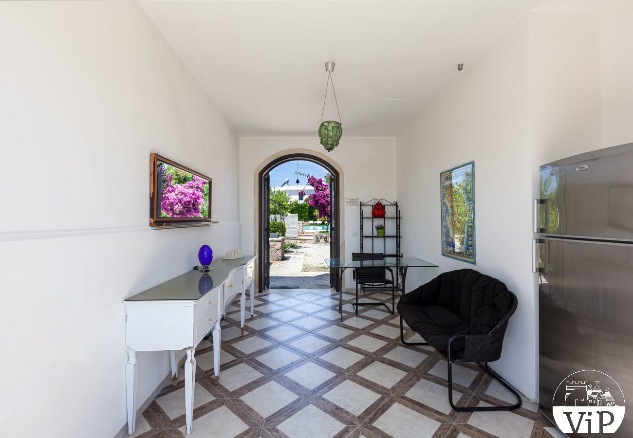 Villa a San Foca - Villa con piscina in campagna, vicino mare San Foca,  m180