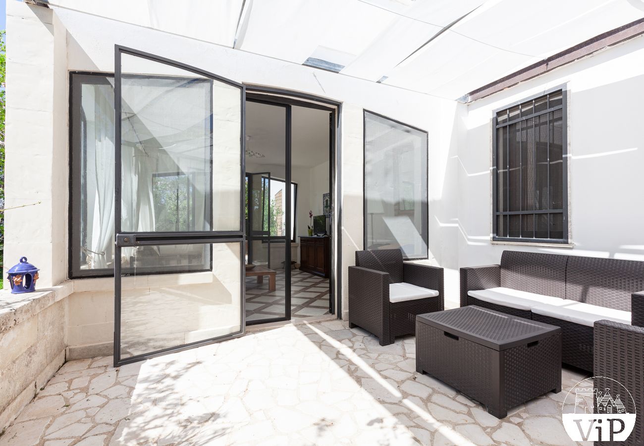 Villa a San Foca - Villa con piscina in campagna, vicino mare San Foca,  m180