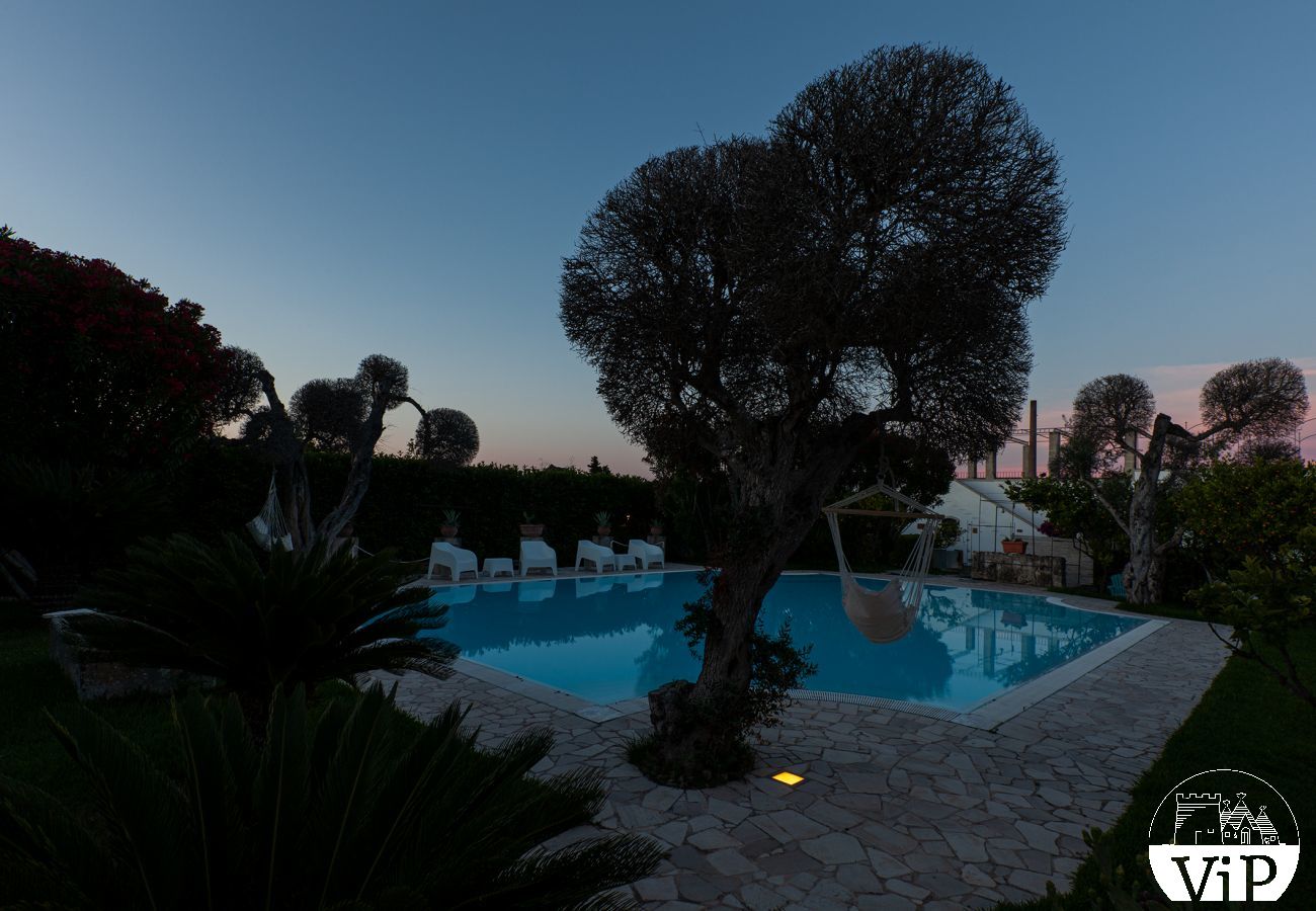 Villa a San Foca - Villetta con utilizzo piscina vicino mare San Foca m185