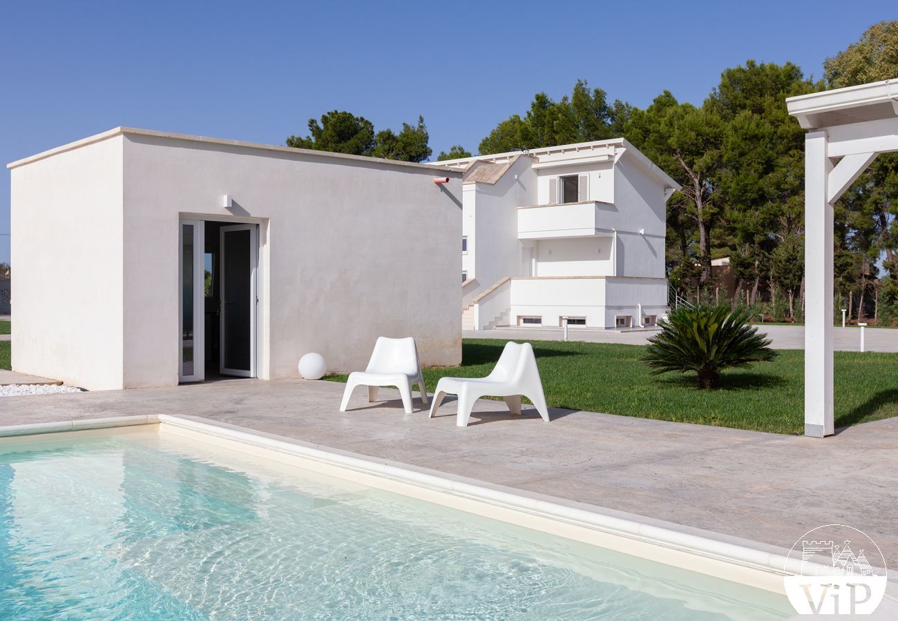 Villa a Galatina - Villa campo padel privato esclusiva piscina m890