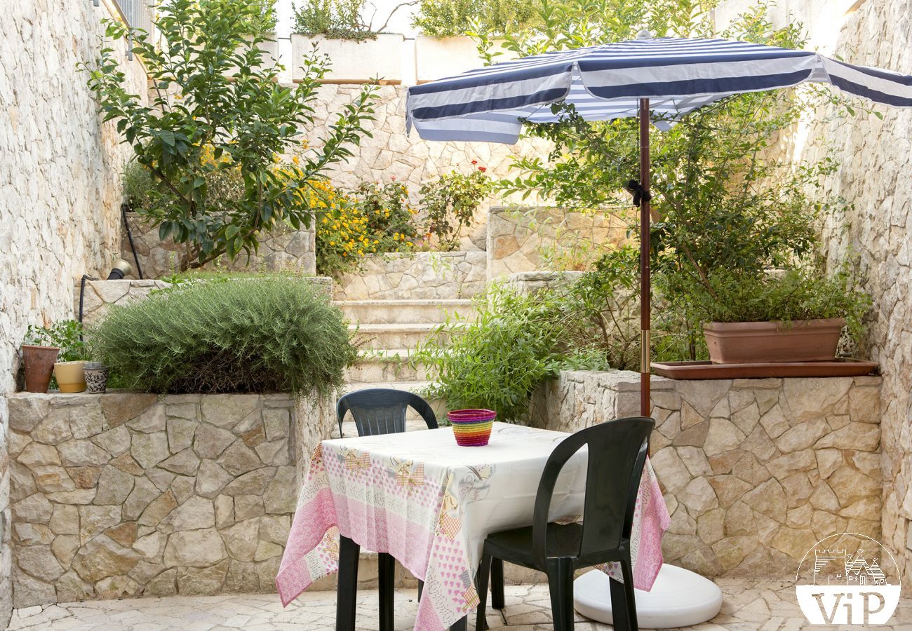 Appartamento a Muro Leccese - Monolocale con utilizzo piscina e pallavolo m661 
