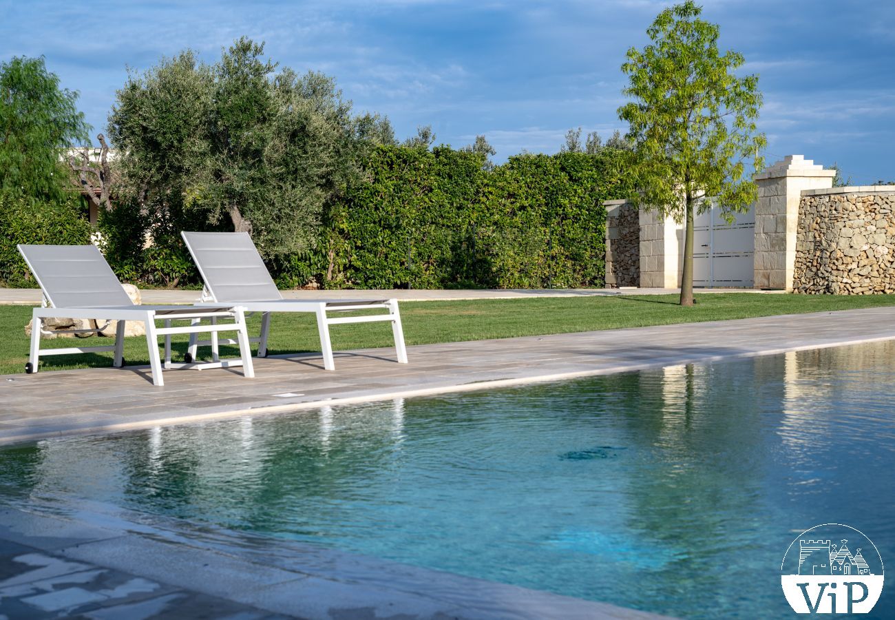 Villa a Castrignano de´ Greci - Villa piscina trullo vasca riscaldata 5 bagni m580