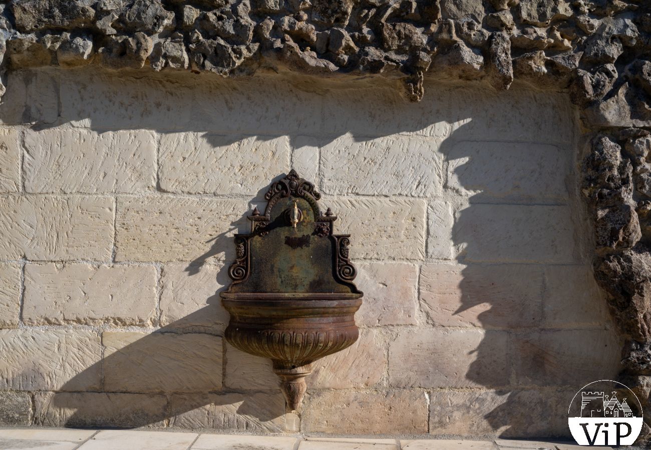 Villa a Castrignano de´ Greci - Villa piscina trullo vasca riscaldata 5 bagni m580