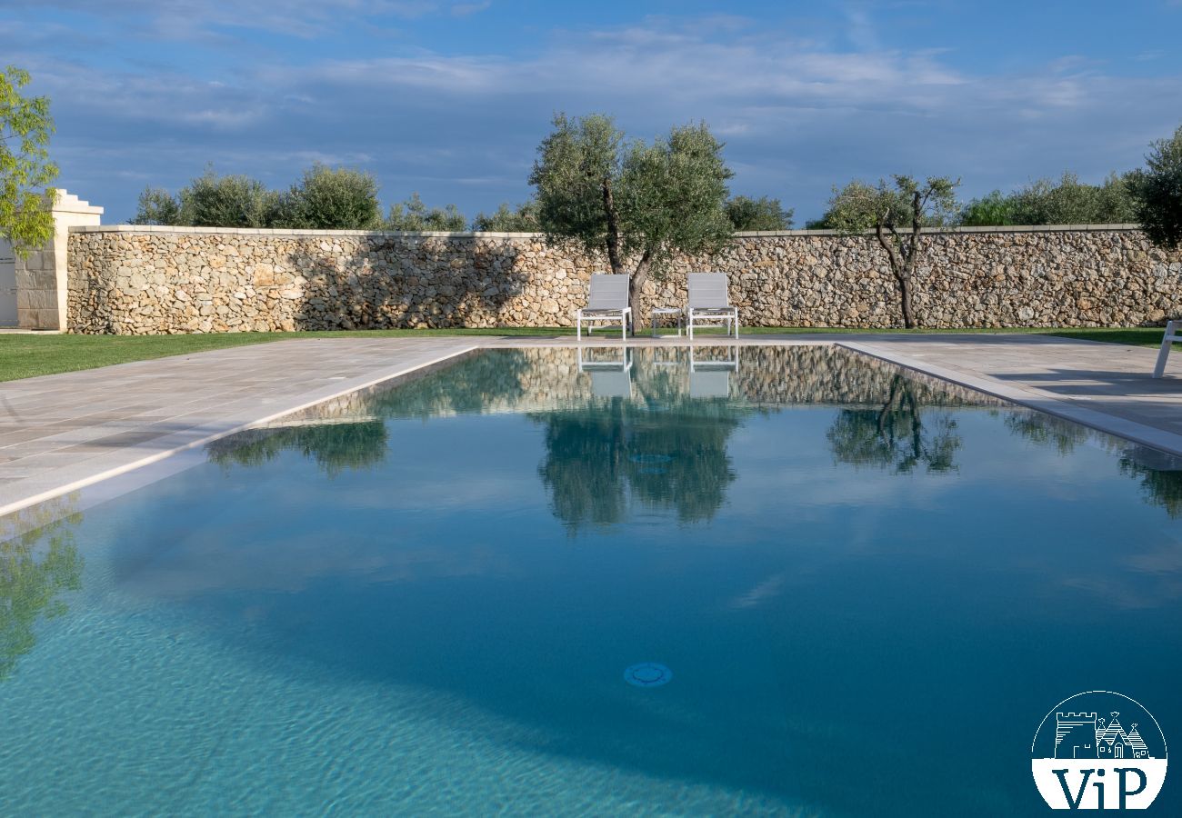 Villa a Castrignano de´ Greci - Villa piscina trullo vasca riscaldata 5 bagni m580