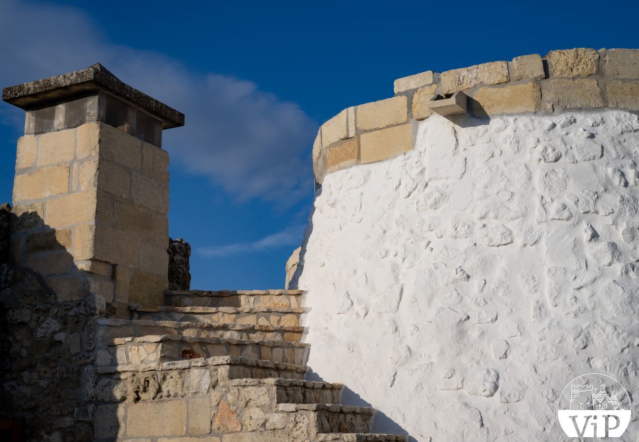 Villa a Castrignano de´ Greci - Villa piscina trullo vasca riscaldata 5 bagni m580