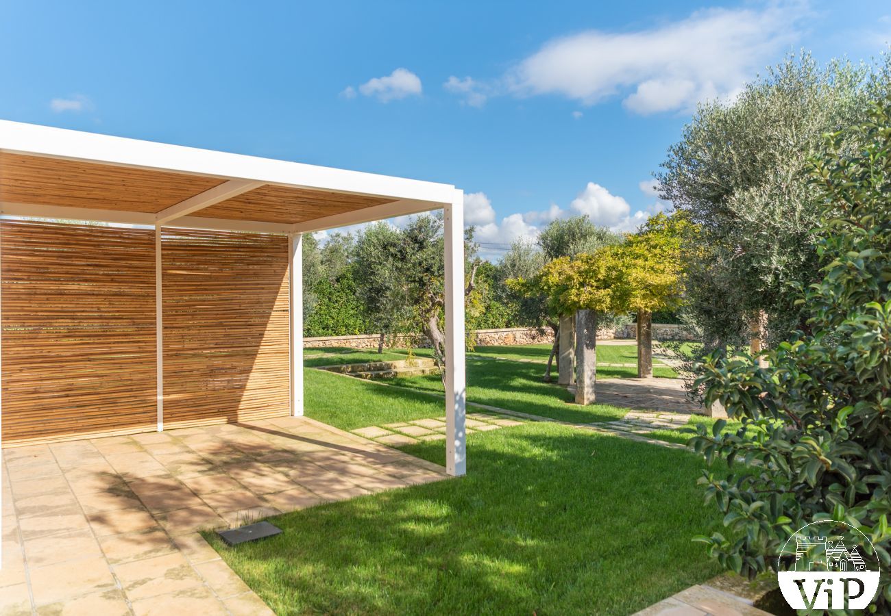 Villa a Castrignano de´ Greci - Villa piscina trullo vasca riscaldata 5 bagni m580