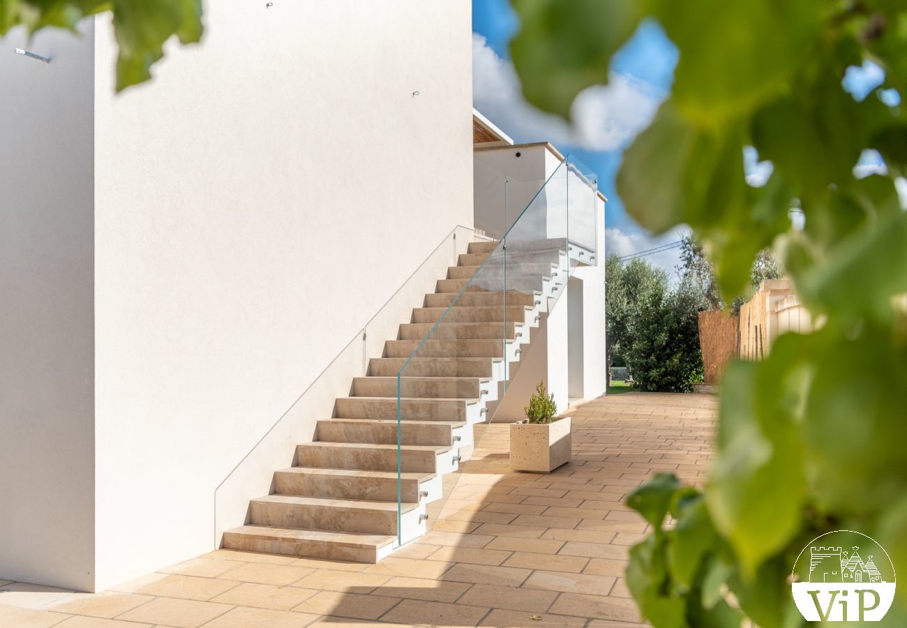 Villa a Castrignano de´ Greci - Villa piscina trullo vasca riscaldata 5 bagni m580