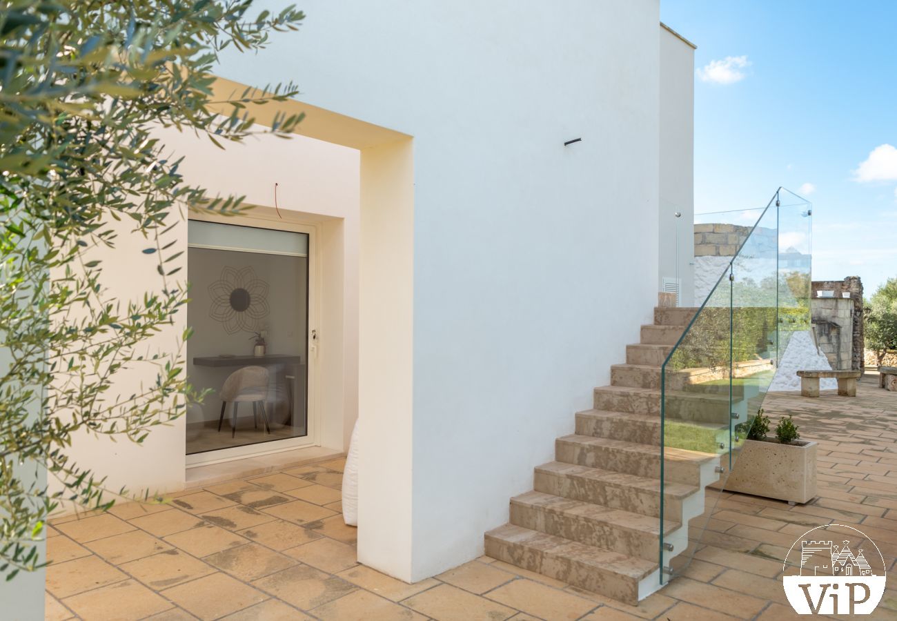Villa a Castrignano de´ Greci - Villa piscina trullo vasca riscaldata 5 bagni m580