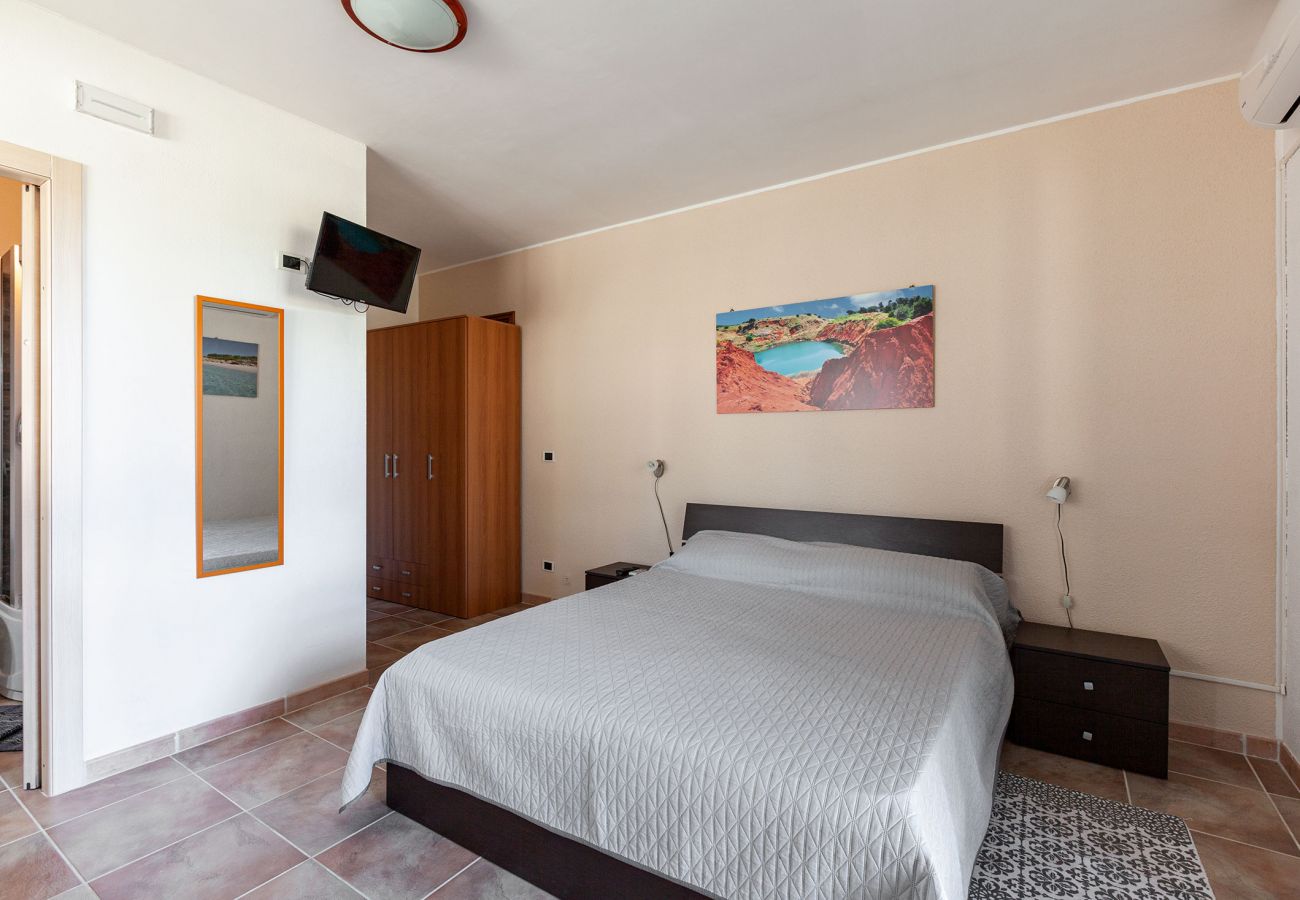 Villa a Muro Leccese - Villa piscina 5 camere 5 bagni vicino Otranto v650