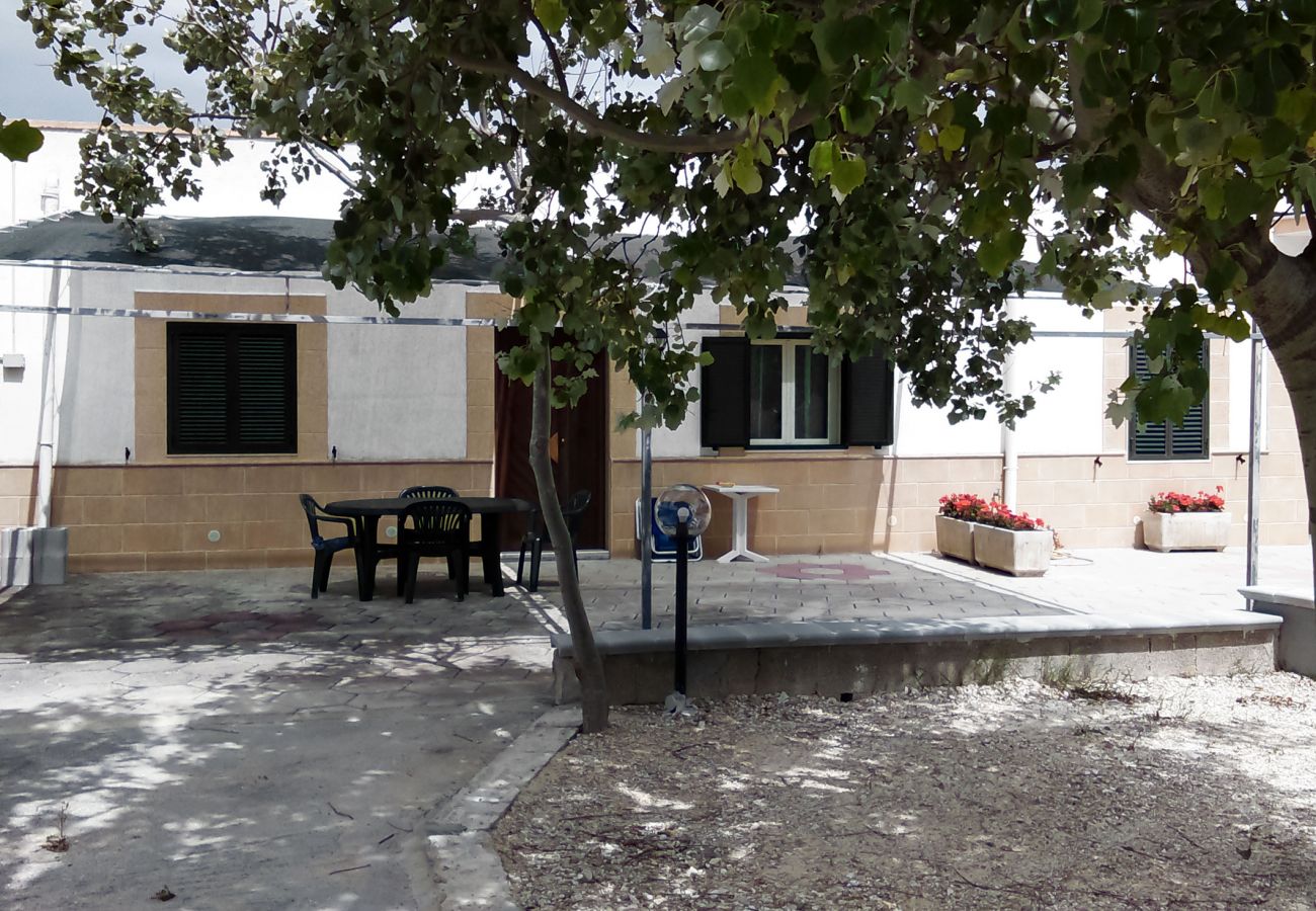 Residence a Lecce - Complesso di 3 villette indipendenti v72012