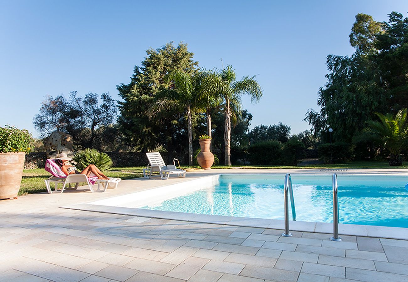 Villa a Tuglie - Villa con piscina privata e maneggio cavalli in zona Gallipoli v140