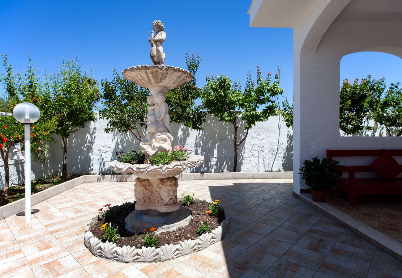 Villa a Spiaggiabella - Villa Spiaggiabella via Itaca, in regola v705