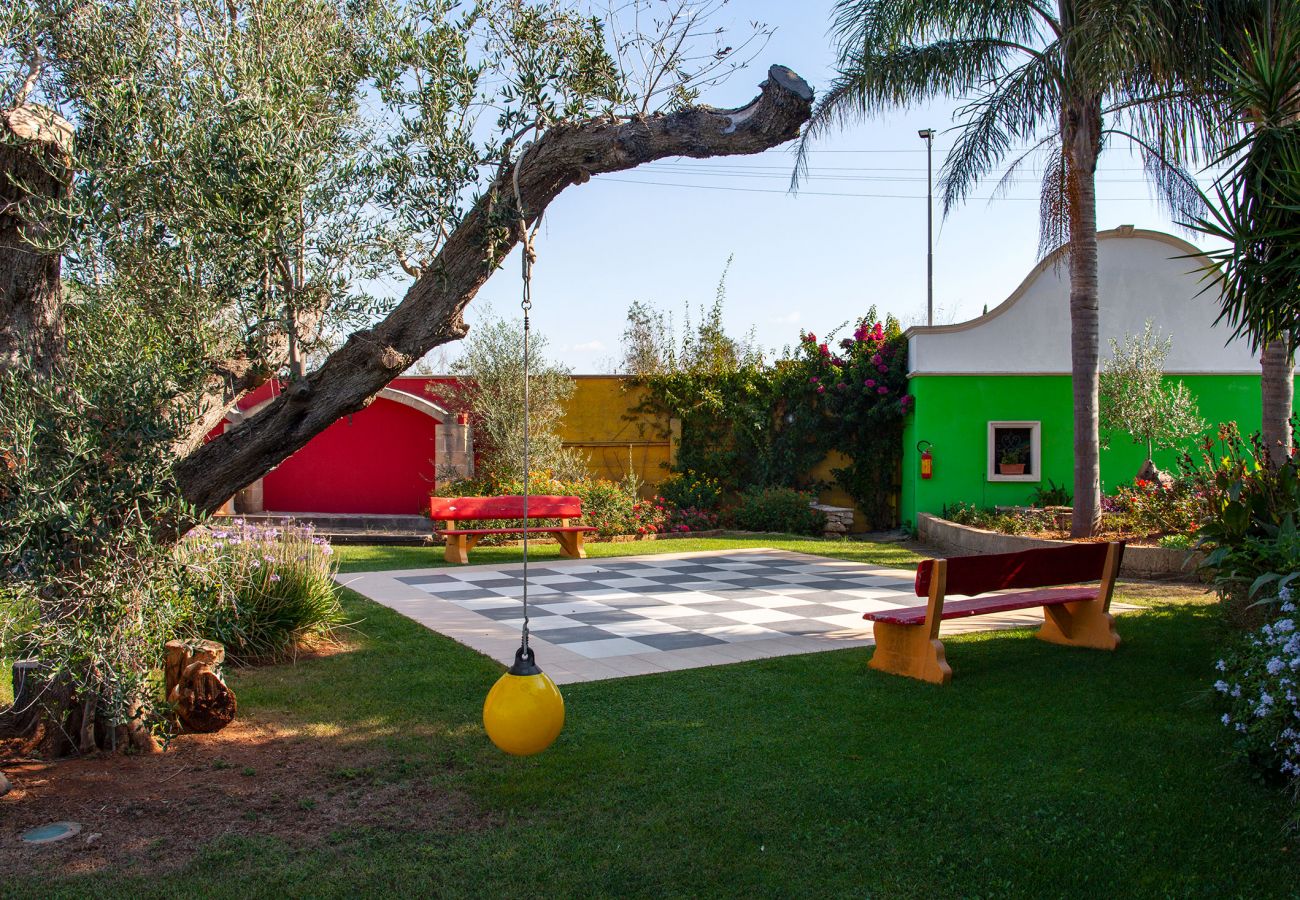 Villa a Neviano - Struttura ricettiva piscina giardino spiaggia v713