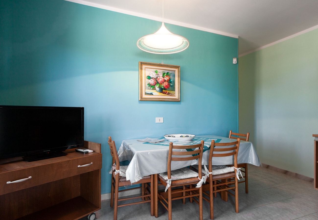 Villa a Neviano - Struttura ricettiva piscina giardino spiaggia v713