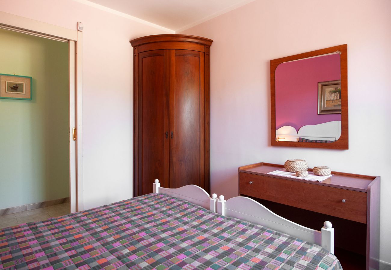 Villa a Neviano - Struttura ricettiva piscina giardino spiaggia v713