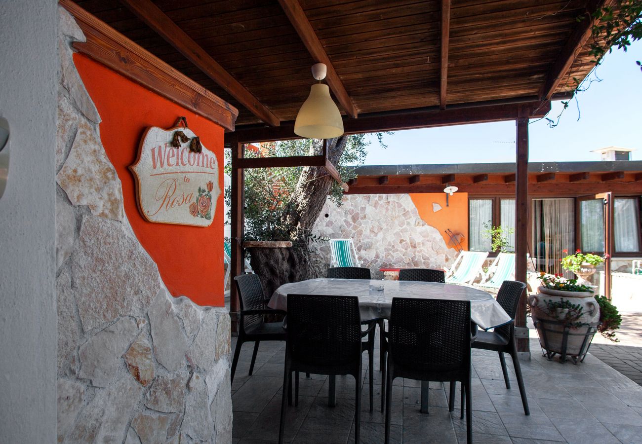Villa a Neviano - Struttura ricettiva piscina giardino spiaggia v713