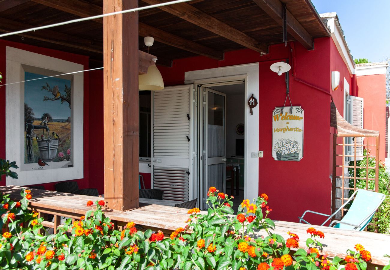 Villa a Neviano - Struttura ricettiva piscina giardino spiaggia v713