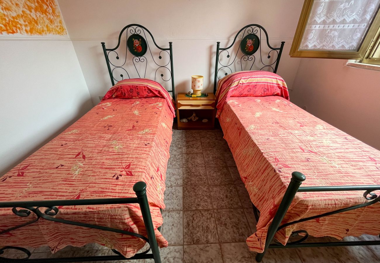 Casa a Spiaggiabella - Villetta vicino spiaggia 3 camere 2 bagni v702