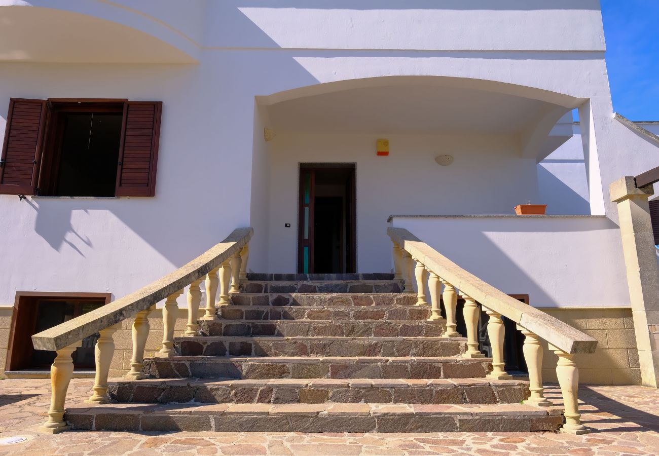Villa a Carpignano Salentino - Occasione immobiliare:  eccezionale villa panoramica 6 camere e 4 bagni, v440