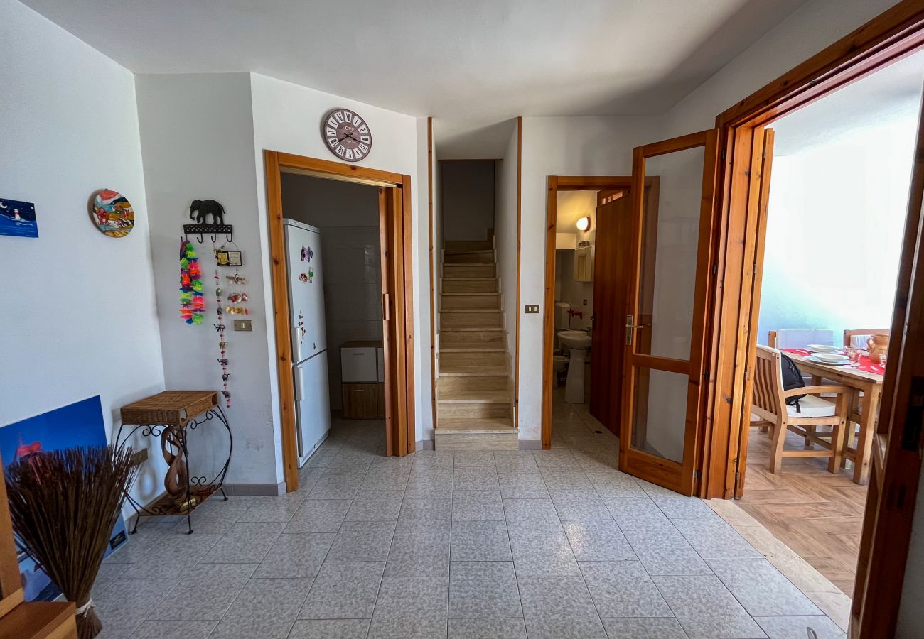Villetta a Torre dell´Orso - Ottima casa vicino mare e spiaggia, 2 bagni, v195