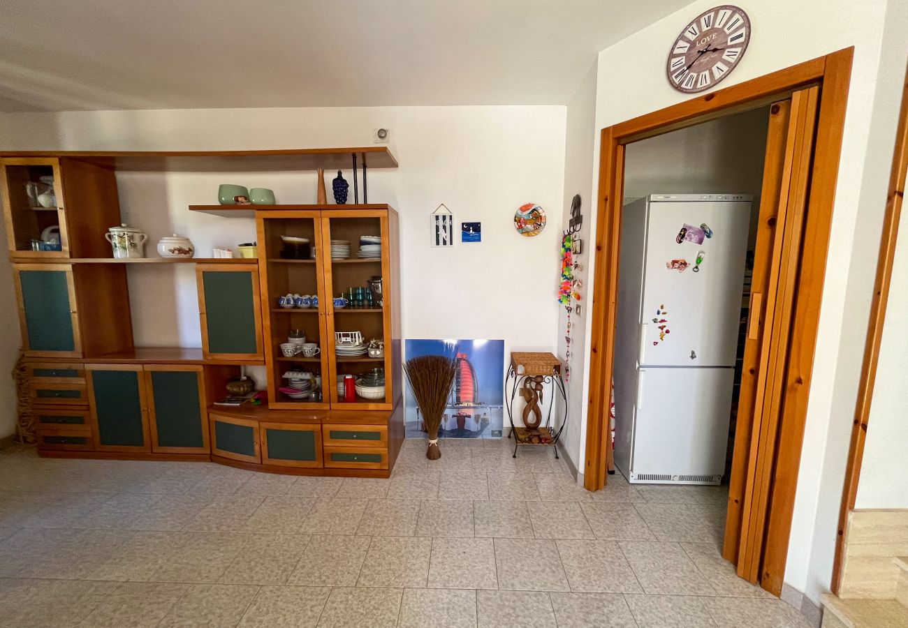 Villetta a Torre dell´Orso - Ottima casa vicino mare e spiaggia, 2 bagni, v195