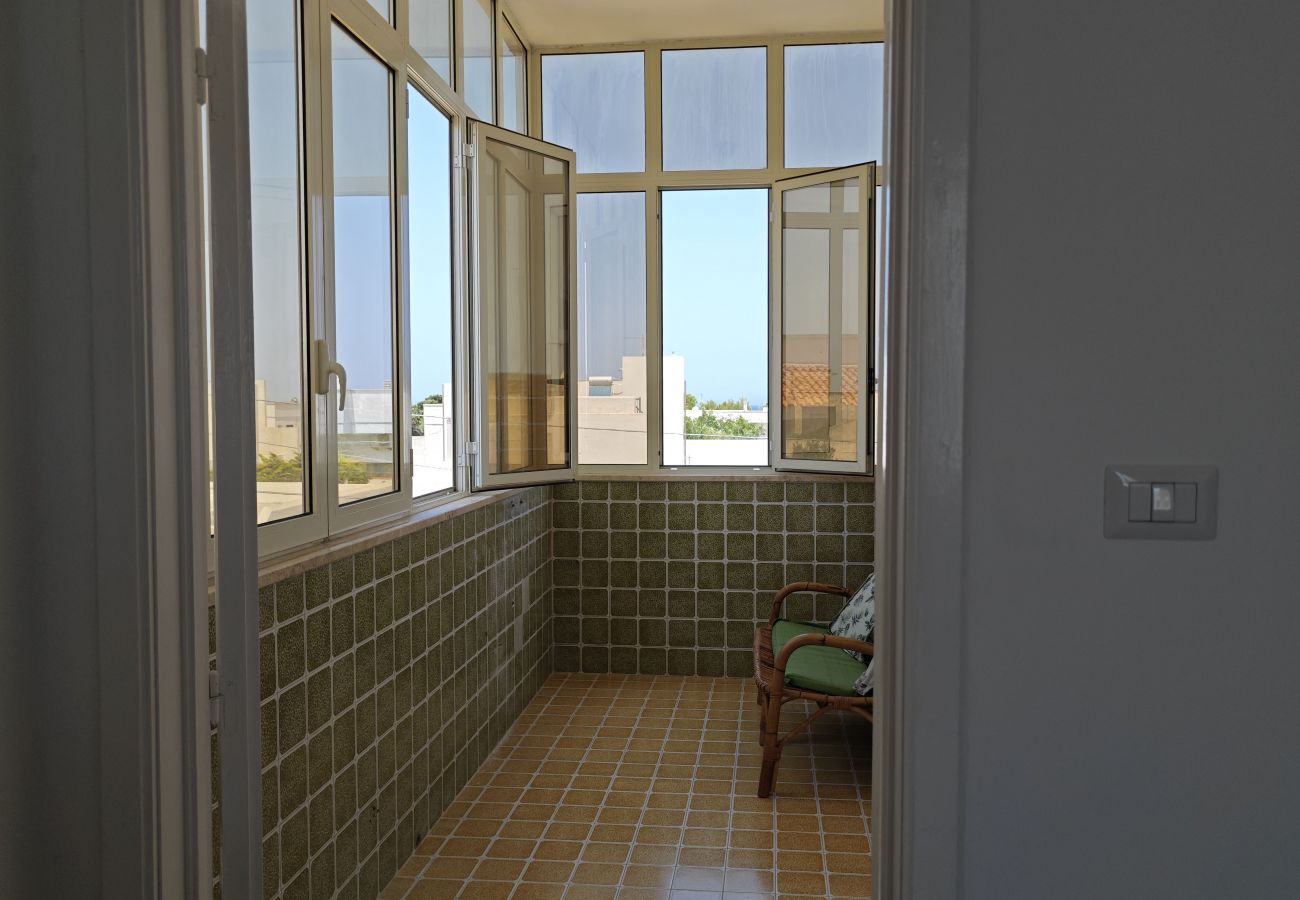 Casa a Torre dell´Orso - Vendo villa vista sul mare vicino spiaggia v115