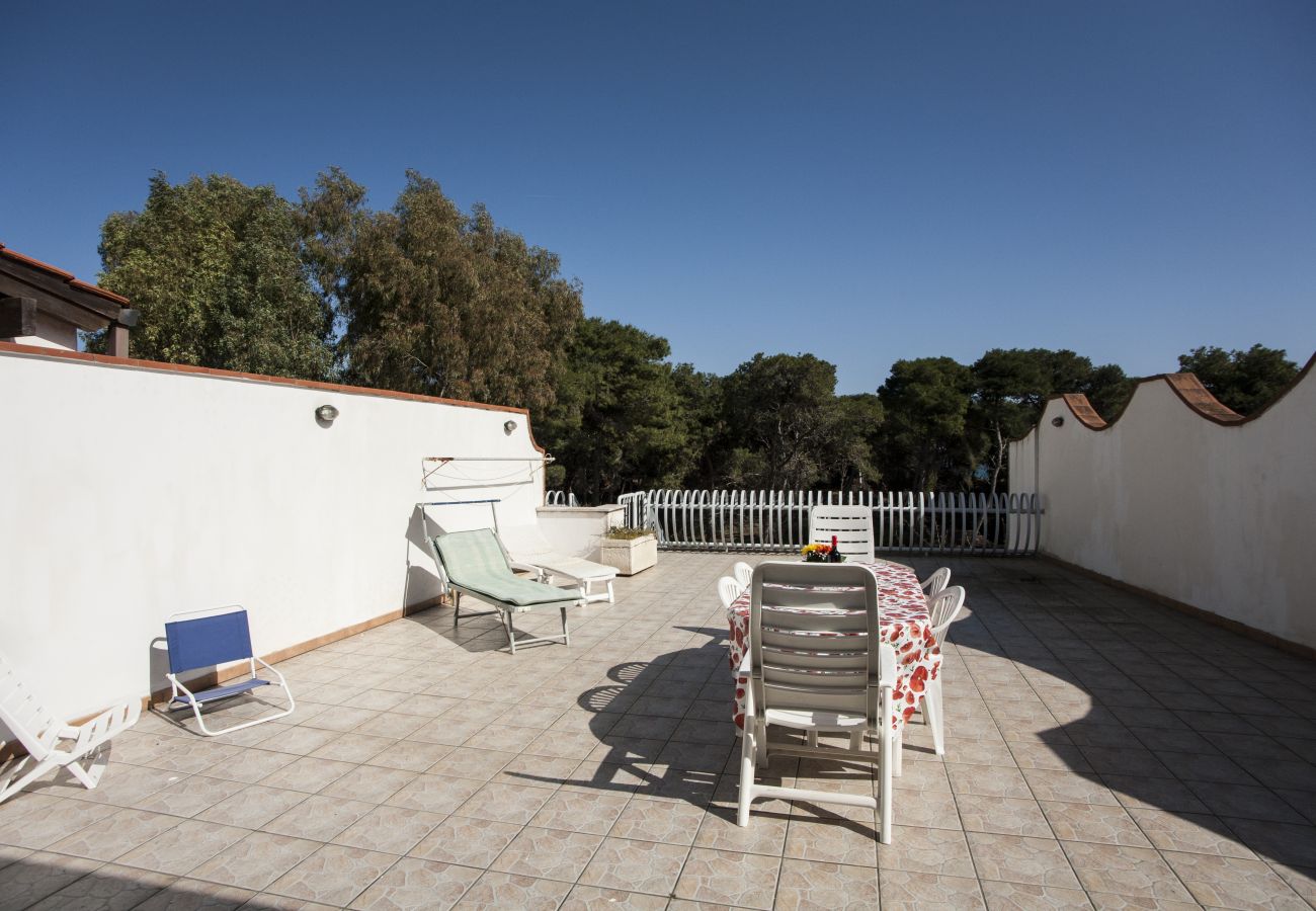 Appartamento a Torre dell´Orso - Casa-terrazza panoramica e accesso alla spiaggia v122
