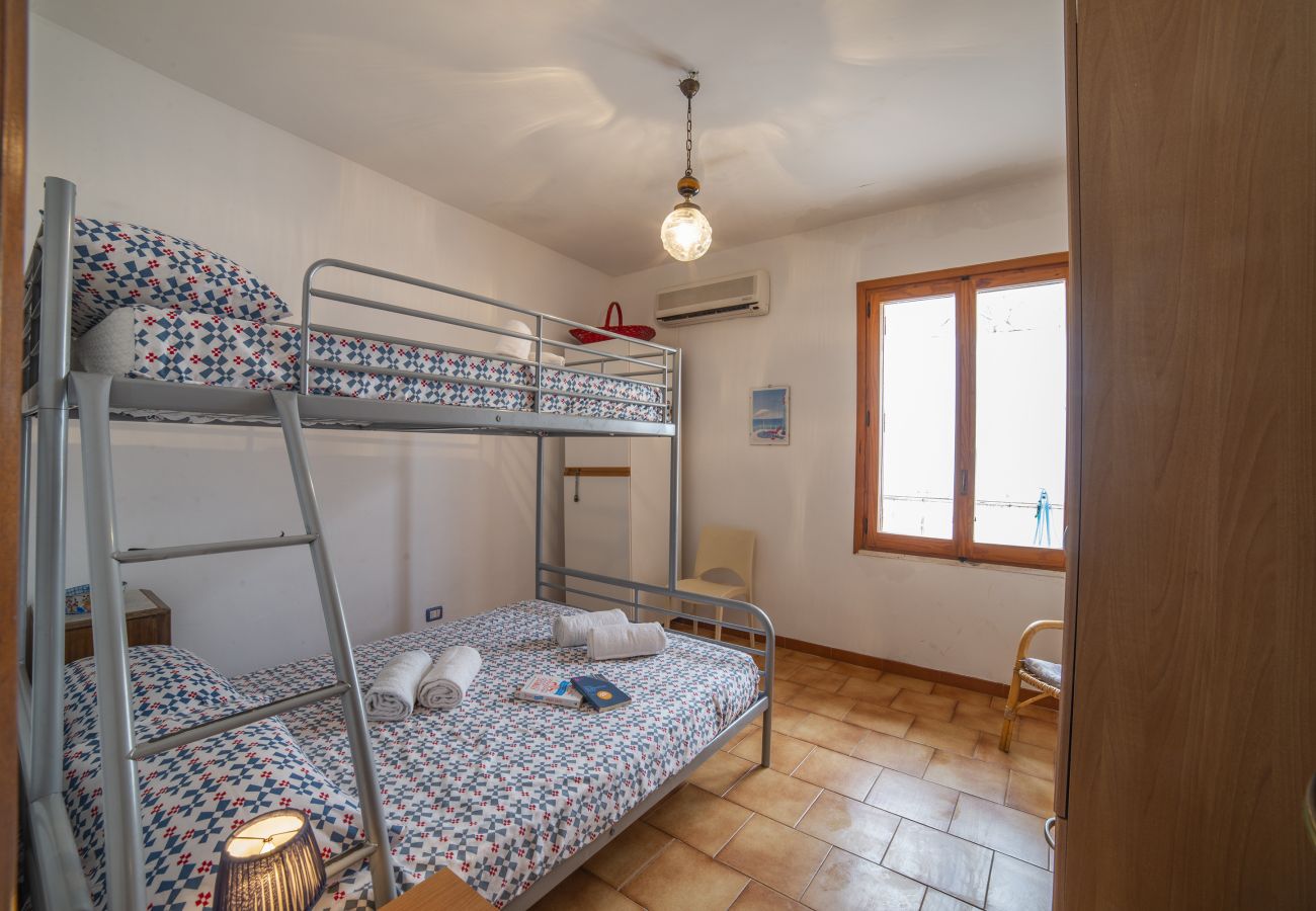 Appartamento a Torre dell´Orso - Casa-terrazza panoramica e accesso alla spiaggia v122