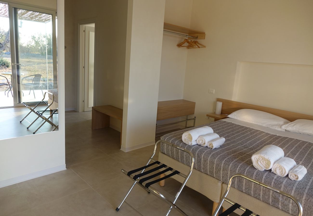 Agriturismo a Lizzanello - Agriturismo di charme nella campagna salentina – v 820