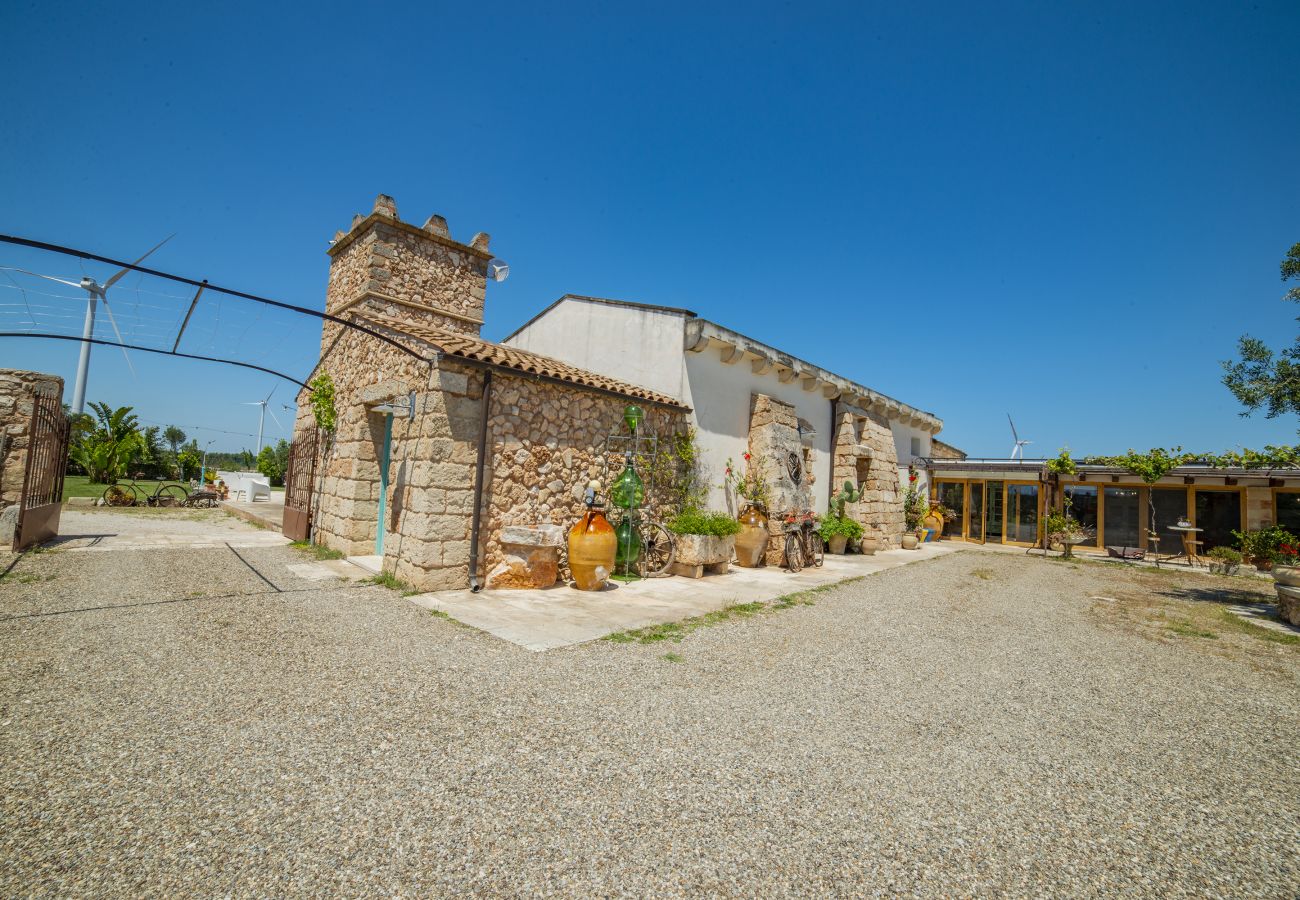 Agriturismo a Surbo - Masseria con piscina vicino Lecce.V830