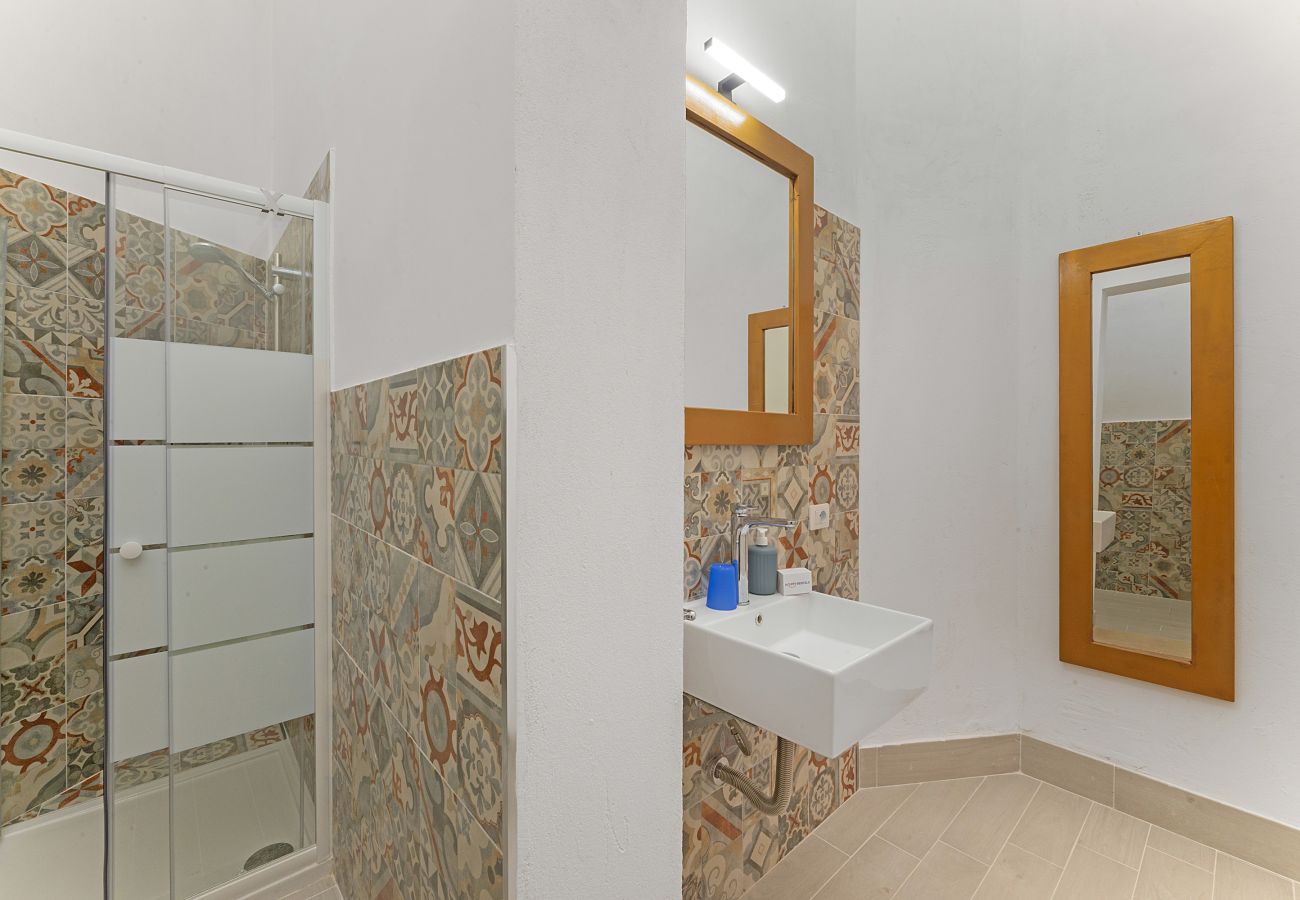 Casa a Santa Cesarea Terme - V251 casa indipendente con giardino Cerfignano