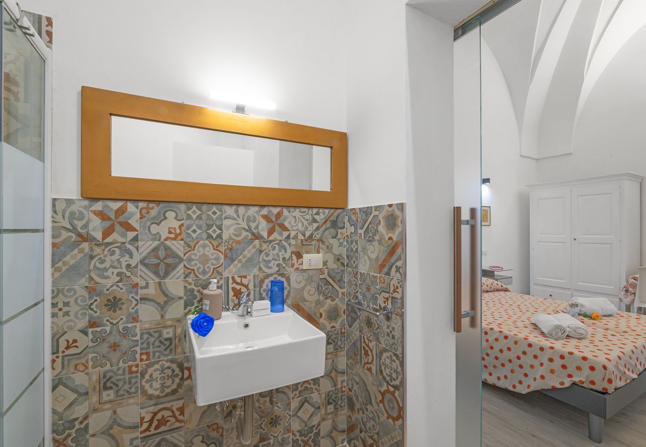 Casa a Santa Cesarea Terme - V251 casa indipendente con giardino Cerfignano