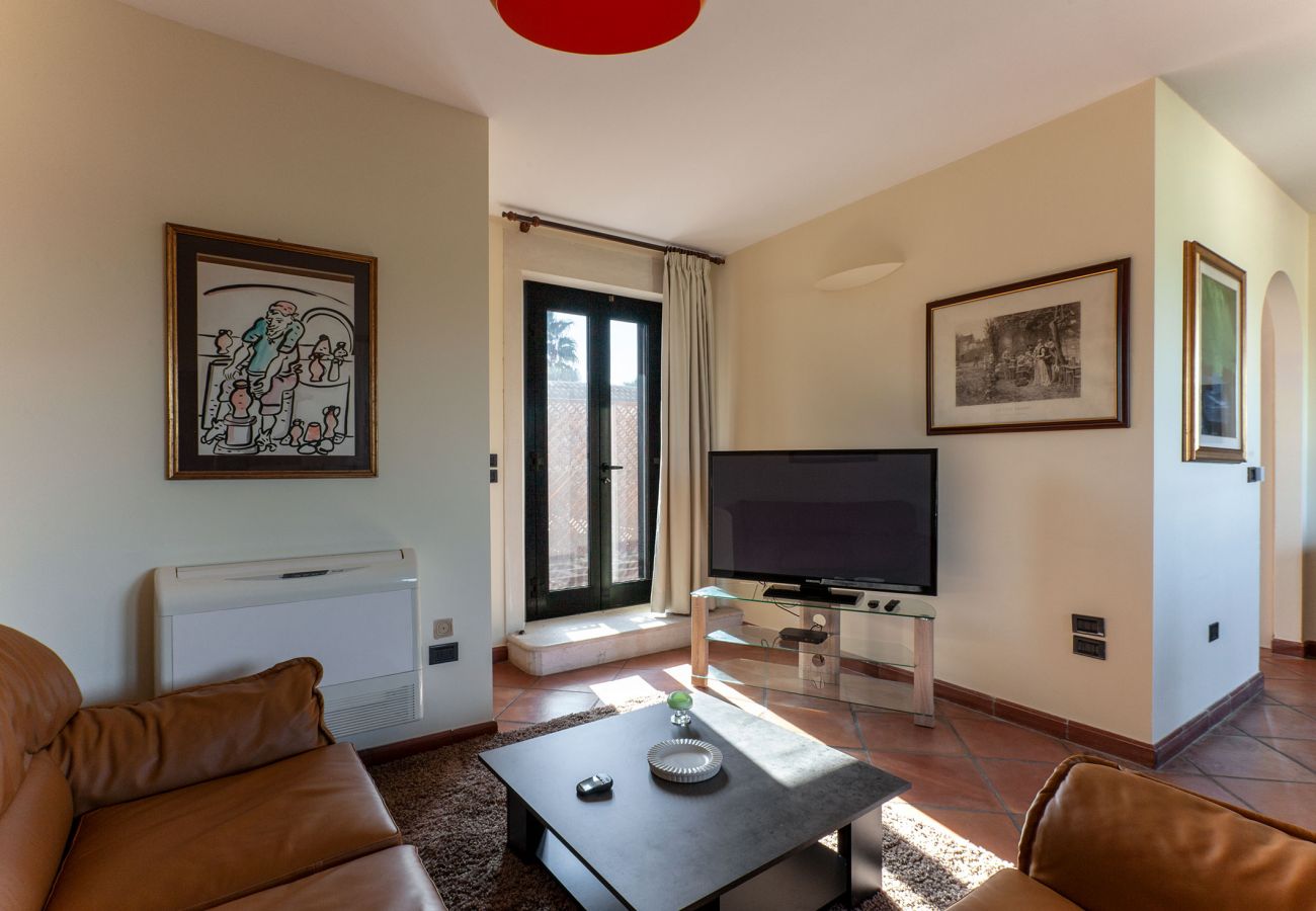 Apartment in Lecce - Apartment with terrace, B&B service, pool, soccer beach-volley m991