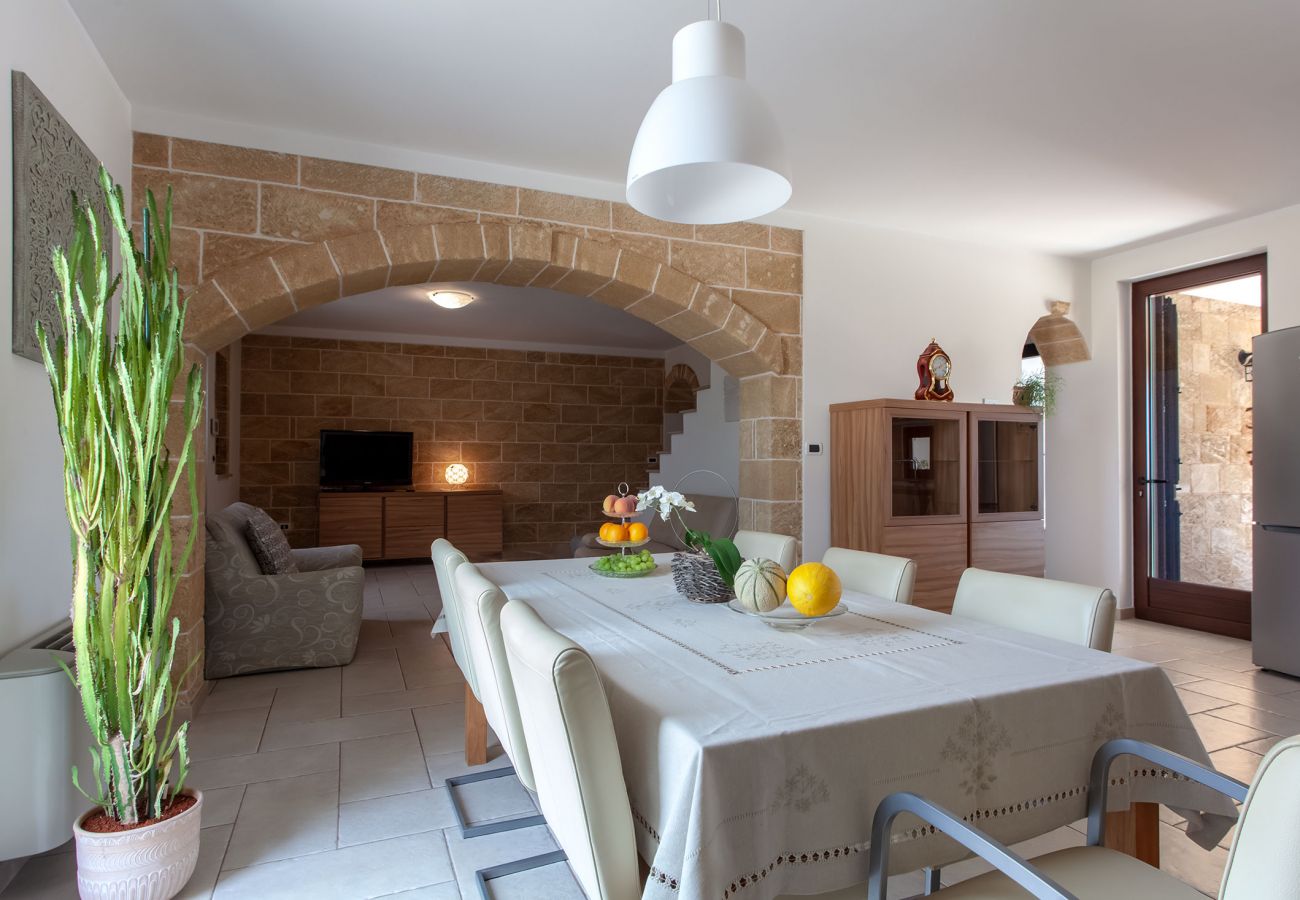 Villa/Dettached house in Ugento - Masseria with fortified tower pool v770