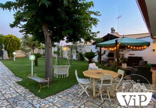 House in Spiaggiabella - Villa with garden and children's pool, near beach, 5 bedrooms and 4 bathrooms, m707