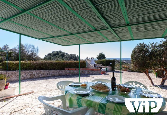 Villa in Torre San Giovanni - Sea view villa with large pool, 8 rooms, near Ionian Sea, m450