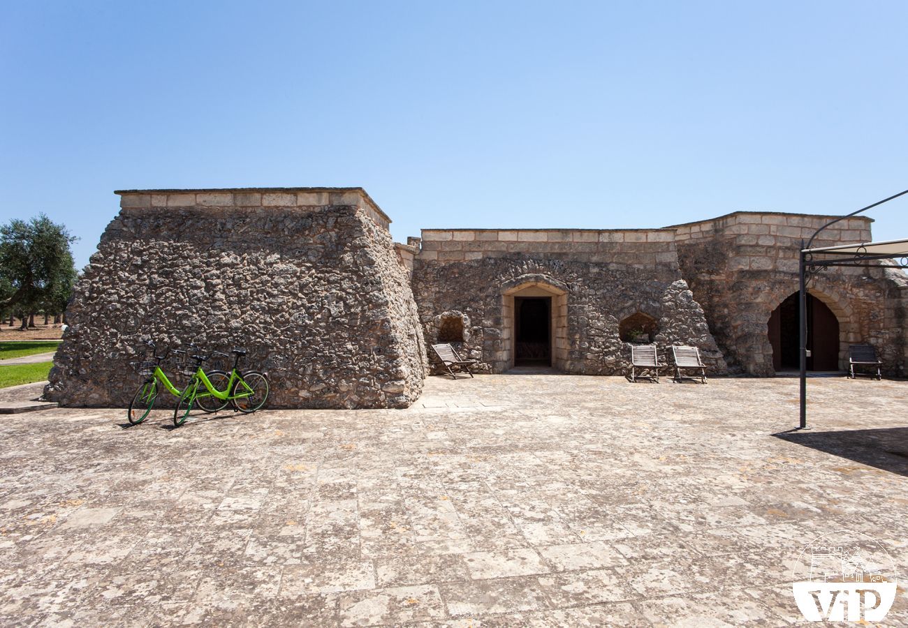 Villa in Melendugno - Masseria relax with private pool and trulli m590