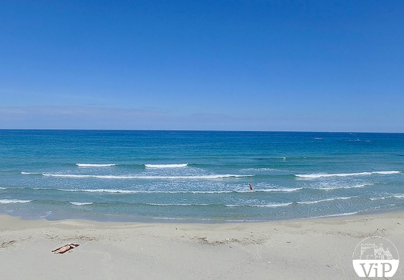 House in San Foca - Waterfront villa in San Foca with direct access to the sea m160