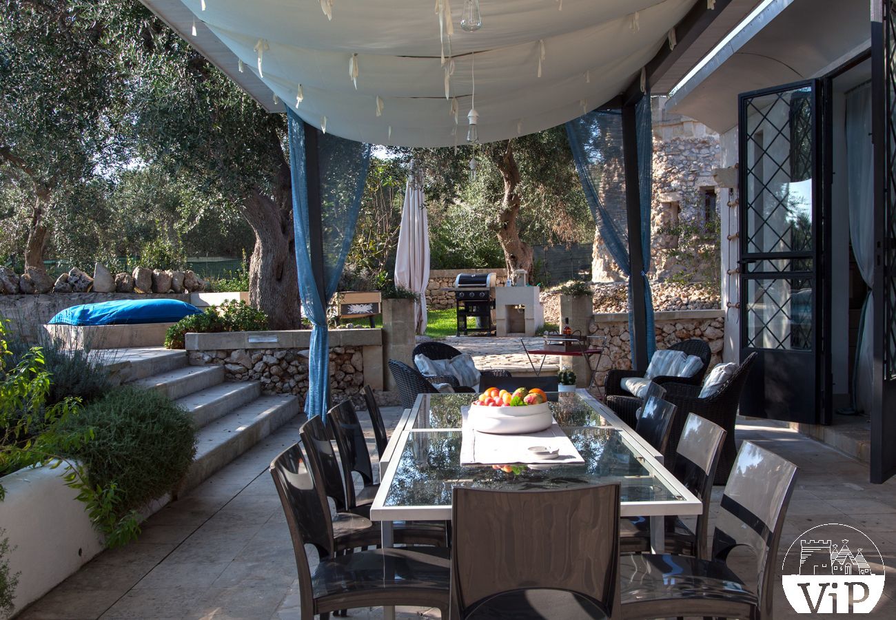 Villa in Carpignano Salentino - Exclusive masseria in Apulia with pool, jacuzzi, pajare, trulli m595