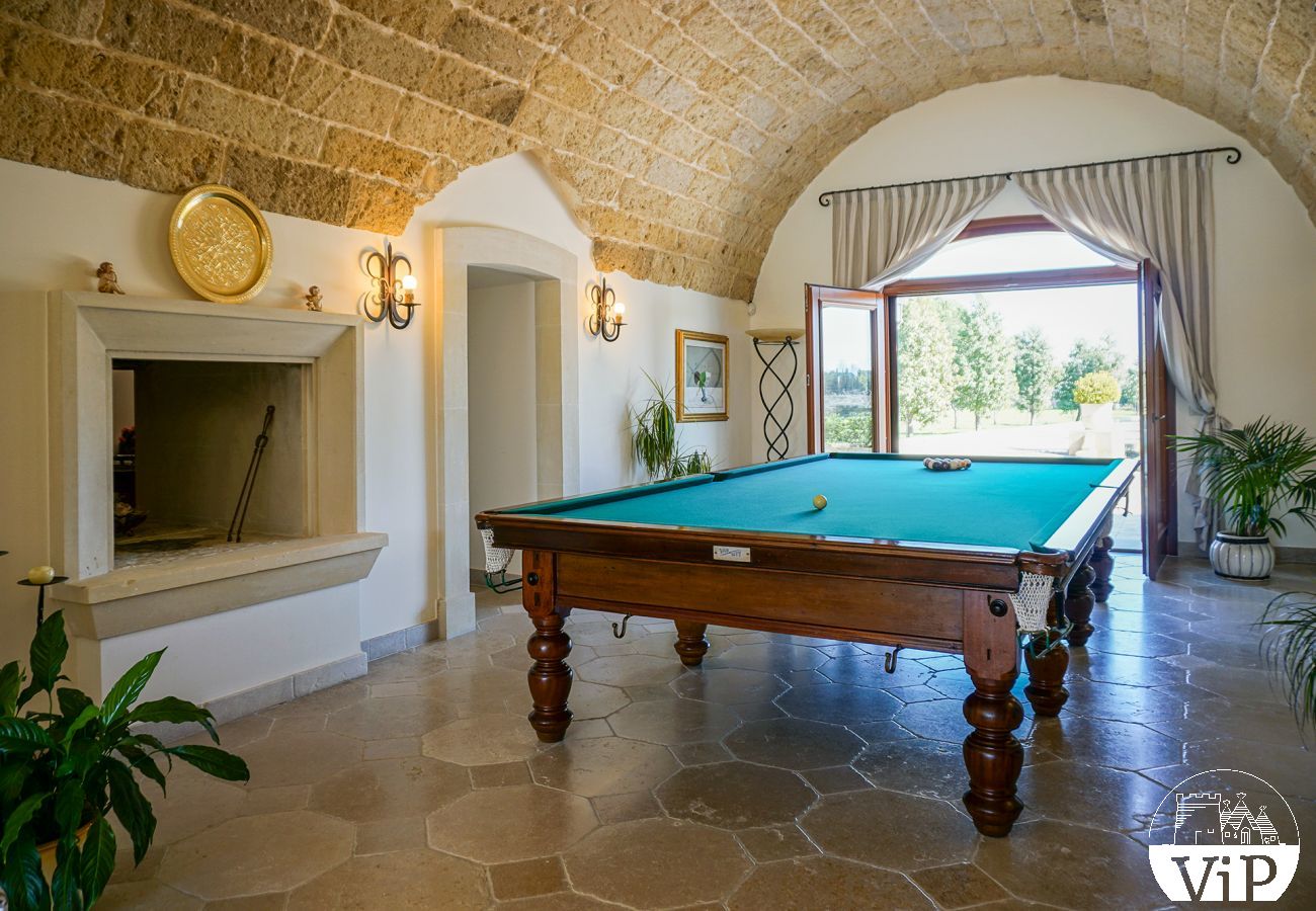 Villa in Galatina - Rent a luxury villa for holidays with pool in Salento with 5 bedrooms and 6 bathrooms m800