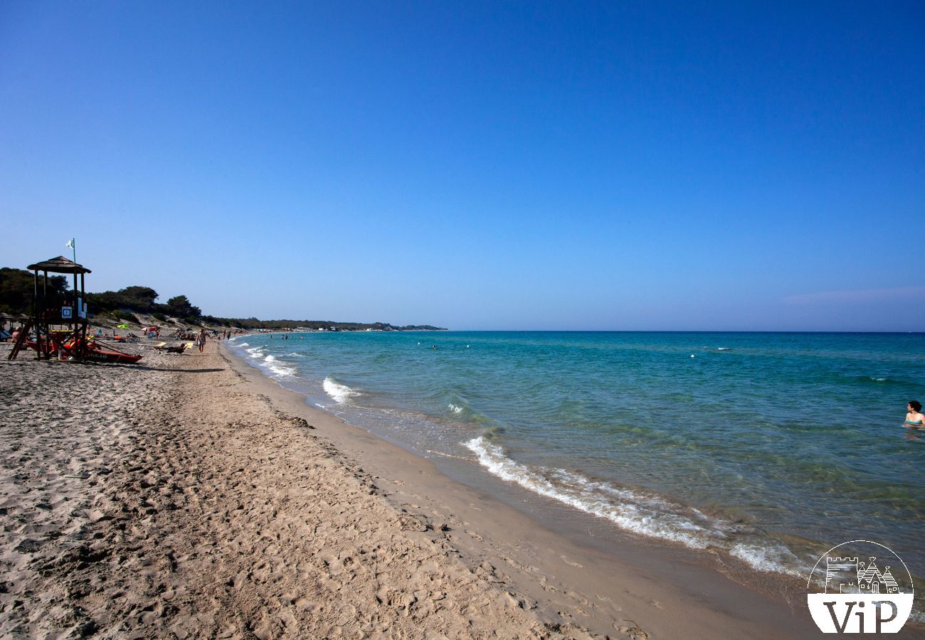Villa in Carpignano Salentino - Villa with private pool and soccer field 5 bedrooms 5 bathrooms in Apulia m400