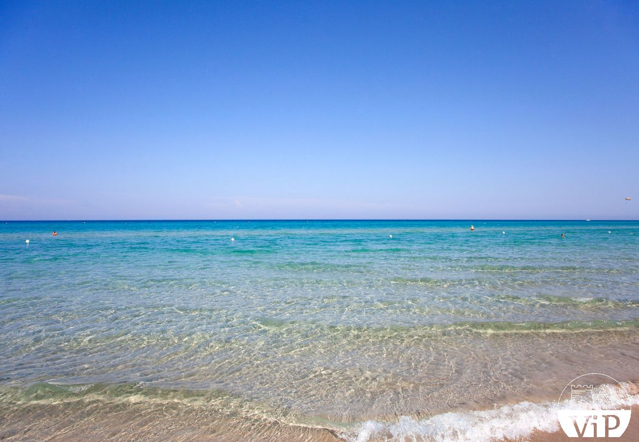 Villa in Carpignano Salentino - Villa with private pool and soccer field 5 bedrooms 5 bathrooms in Apulia m400