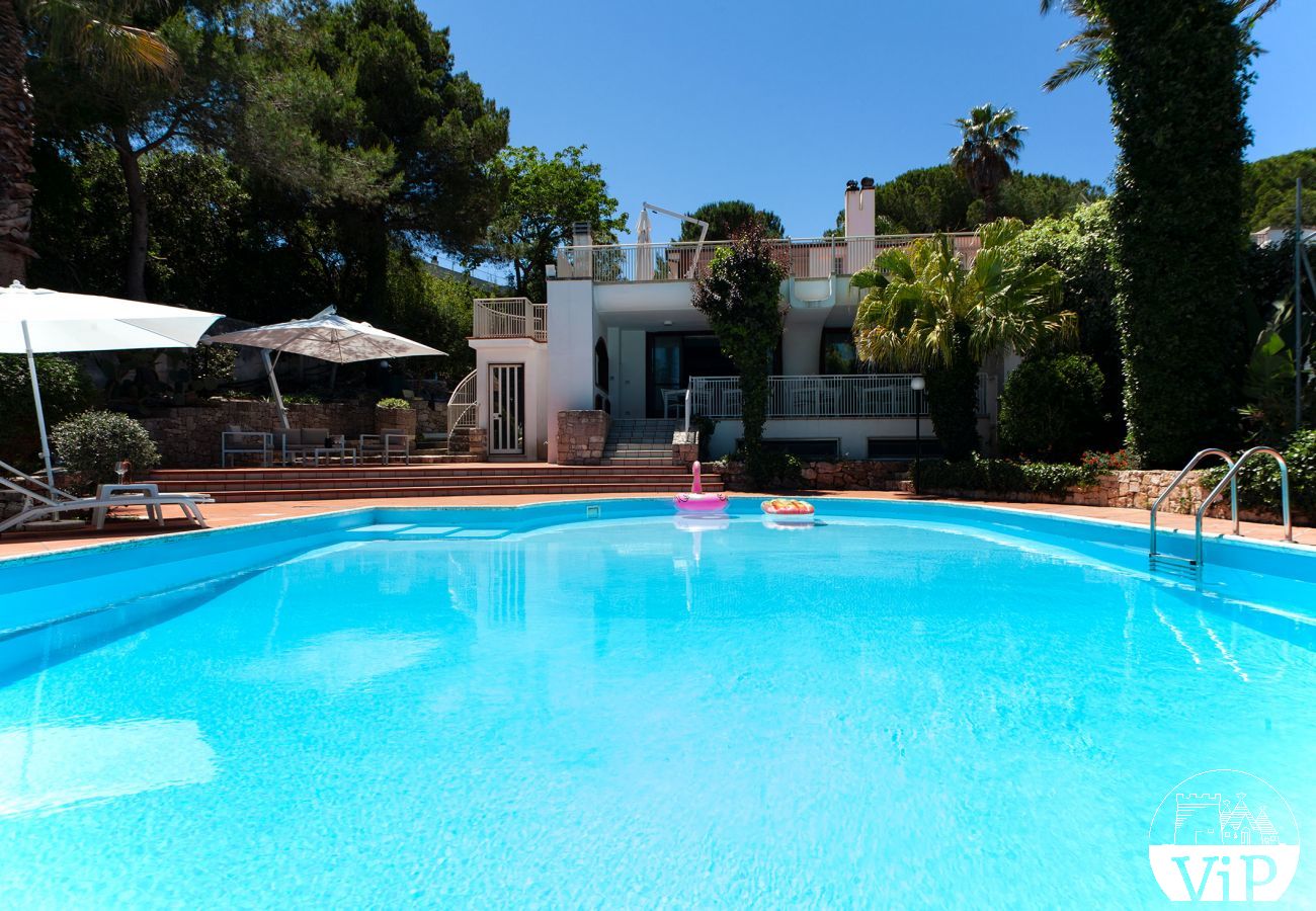 Villa in Neviano - Large holiday villa near Gallipoli 6 bedrooms, 6 bathrooms, private pool m200