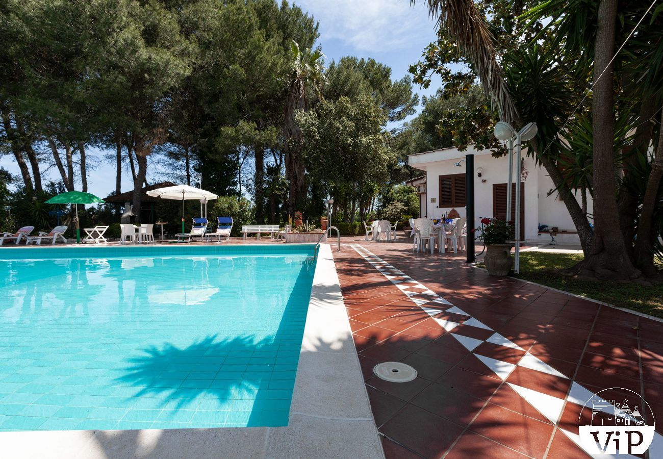 Villa in Oria - Villa with large pool, 4 bedrooms, 3 bathrooms, dishwasher and washing machine m215