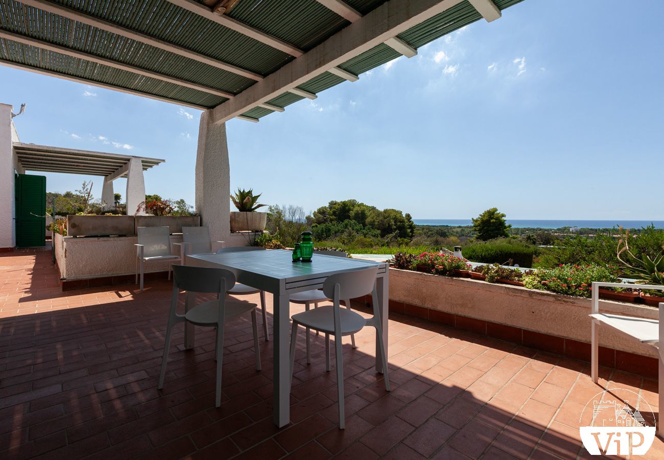 Villa in Torre San Giovanni - Sea view villa with large pool, 8 rooms, near Ionian Sea, m450